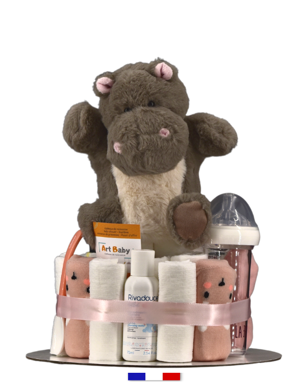 Les gâteaux de couches ART BABY sont des cadeaux de naissance composés de couches et accessoires pour bébé. Gâteau de couches hippopotame