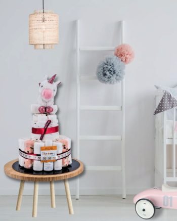 Gâteau de couches dans la chambre de bébé - Rainbow la Licorne Art Baby